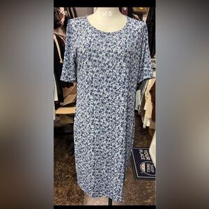 NWT LuLaRoe Julia Dress 2XL Blue White Floral Stretch Bodycon
